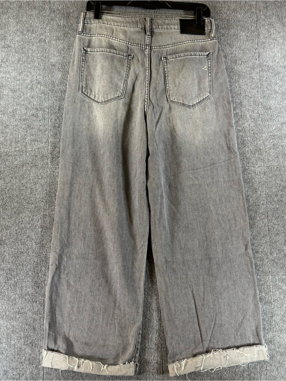 Hidden Jeans Nori Wide Leg Crop Grey Denim NWT Exposed Button Raw Hem 90s Skater - Picture 4 of 9